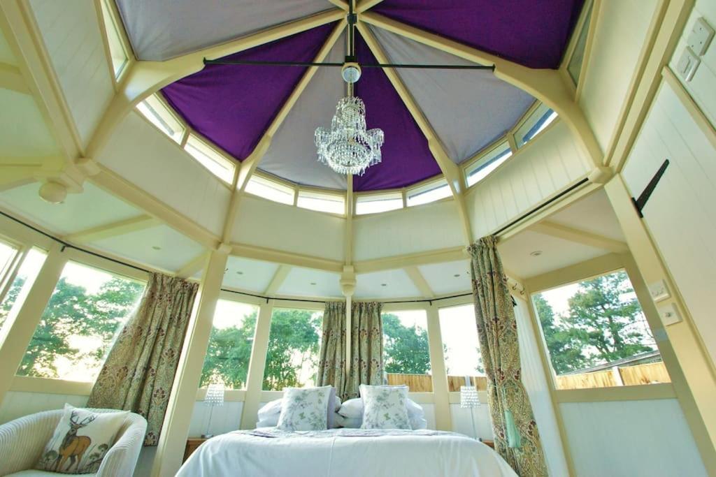 Apartment The Folly - One Off Luxury Glamping *