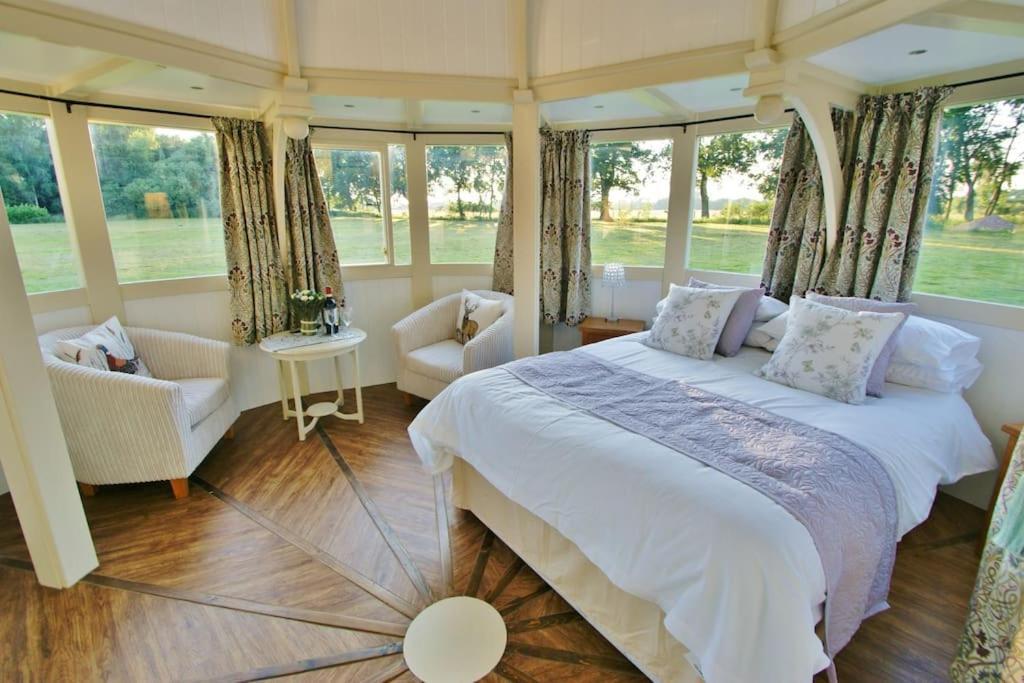 Apartment The Folly - One Off Luxury Glamping